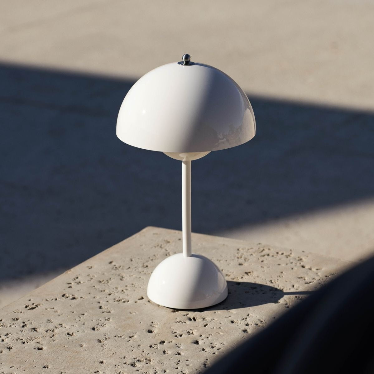 LUNEL | TABLE LAMP